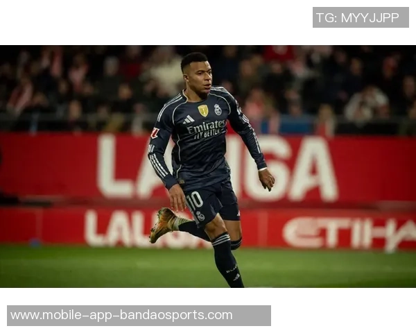 足坛年度进球榜揭晓梅西91球领跑C罗三度上榜姆巴佩62球位列第七