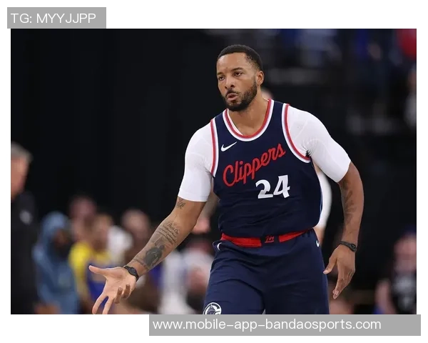 鲍威尔分析失利原因强调全队需加强篮板拼抢与内线防守力度