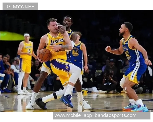 艾顿感谢队友支持轻松得分源于团队默契与配合