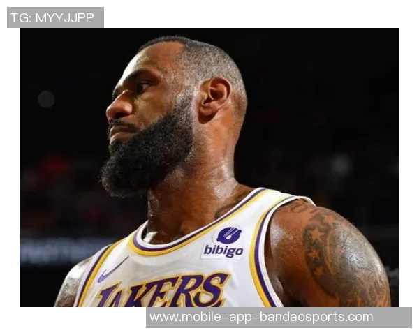 詹姆斯拒绝比较骑士队历史强调尊重每个时代的球员与成就